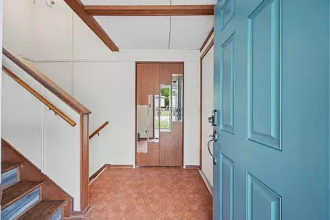 Entry Way - 814 Pinecrest Dr, Rantoul, IL 61866 photo 1 of 6