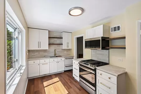 Kitchen - 738 Dodge Ave, Evanston, IL 60202 photo 2 of 3