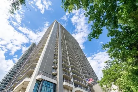 6007 N Sheridan Rd #24D, Chicago, IL 60660