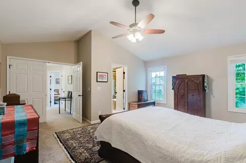 Bedroom - 5 Cobblestone Ct, Bloomington, IL 61704 photo 3 of 10