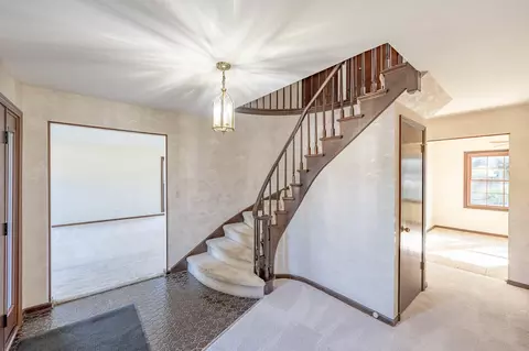 Entry Way - 1609 Barry Ln, Glenview, IL 60025 photo 1 of 1