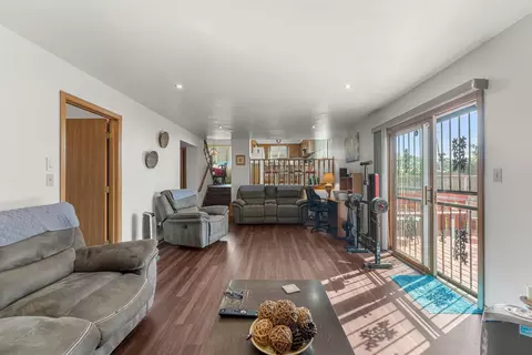 Living - 17816 Tanglewood Ct, Hazel Crest, IL 60429 photo 2 of 2