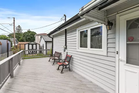 Exterior - 435 Kingman Ln, Hoffman Estates, IL 60169 photo 11 of 13
