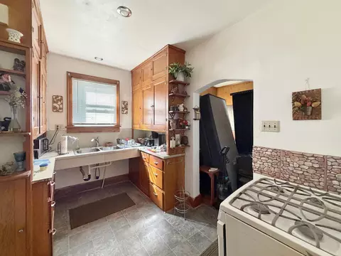 Kitchen - 526 E Jefferson St, Freeport, IL 61032 photo 1 of 4