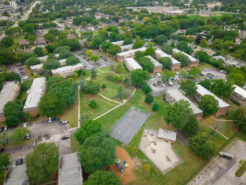 View/Area - 2508 Algonquin Rd #2, Rolling Meadows, IL 60008 photo 4 of 4