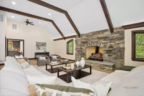 Living - 1899 Hilltop Ln, Bannockburn, IL 60015 photo 2 of 3