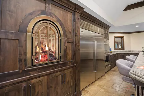 Kitchen - 1899 Hilltop Ln, Bannockburn, IL 60015 photo 3 of 3