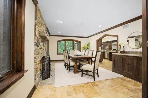 Dining - 1899 Hilltop Ln, Bannockburn, IL 60015 photo 1 of 2