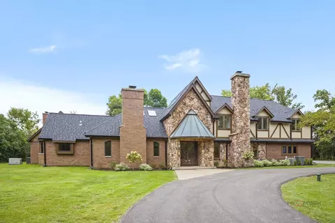 Exterior - 1899 Hilltop Ln, Bannockburn, IL 60015 photo 3 of 20