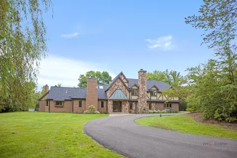 Exterior - 1899 Hilltop Ln, Bannockburn, IL 60015 photo 4 of 20