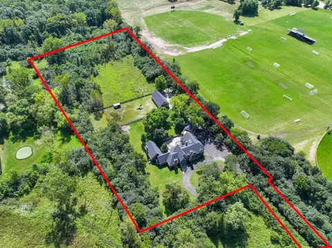View/Area - 1899 Hilltop Ln, Bannockburn, IL 60015 photo 4 of 5