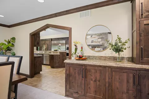 Dining - 1899 Hilltop Ln, Bannockburn, IL 60015 photo 2 of 2