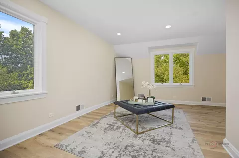Bedroom - 1899 Hilltop Ln, Bannockburn, IL 60015 photo 4 of 5
