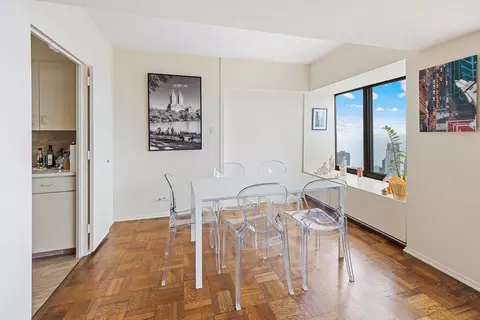 Dining - 175 E Delaware Pl #8608, Chicago, IL 60611 photo 1 of 2