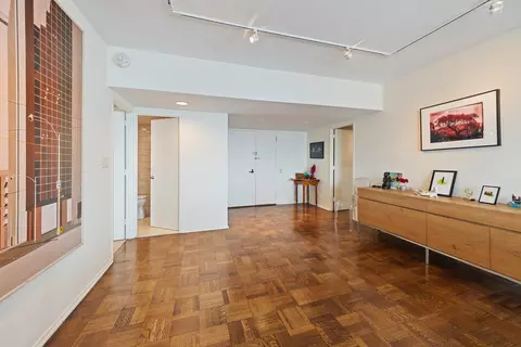 Living - 175 E Delaware Pl #8608, Chicago, IL 60611 photo 5 of 9
