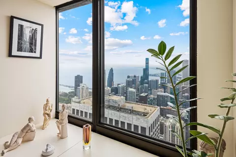 View/Area - 175 E Delaware Pl #8608, Chicago, IL 60611 photo 2 of 4