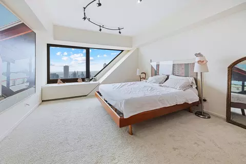 Bedroom - 175 E Delaware Pl #8608, Chicago, IL 60611 photo 2 of 2
