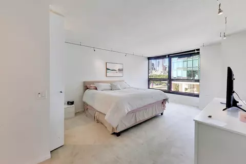 Bedroom - 360 E Randolph St #405, Chicago, IL 60601 photo 1 of 3