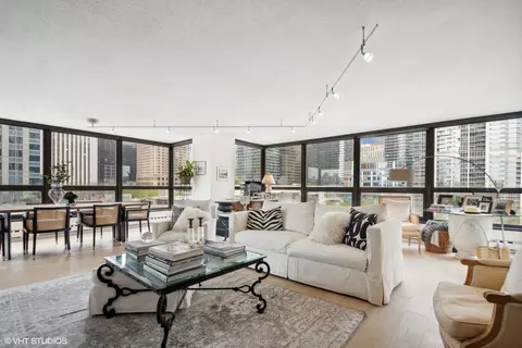 Living - 360 E Randolph St #405, Chicago, IL 60601 photo 1 of 3