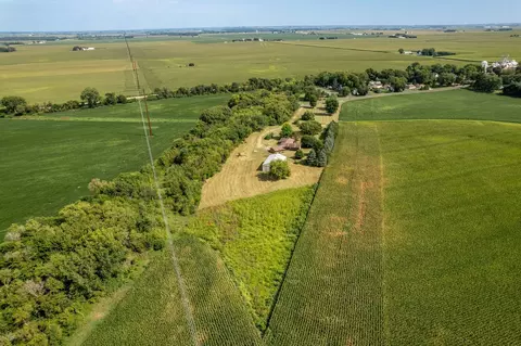 View/Area - 608 N 2nd St, Holcomb, IL 61043 photo 3 of 10