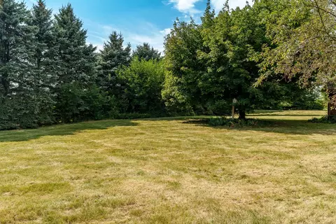 Exterior - 608 N 2nd St, Holcomb, IL 61043 photo 5 of 13