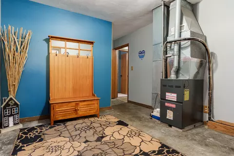 Entry Way - 608 N 2nd St, Holcomb, IL 61043 photo 3 of 4
