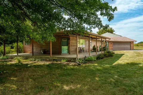 Exterior - 608 N 2nd St, Holcomb, IL 61043 photo 2 of 13