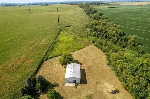 View/Area - 608 N 2nd St, Holcomb, IL 61043 photo 5 of 10