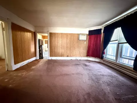 Living - 154 E Third St, Manteno, IL 60950 photo 2 of 2