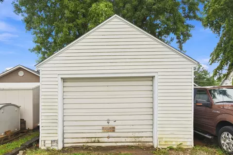 Other - 913 3rd Ave, Silvis, IL 61282 photo 1 of 7