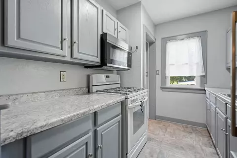 Kitchen - 2618 38th Ave, Moline, IL 61265 photo 1 of 1