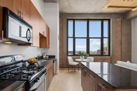 Kitchen - 320 E 21st St #807, Chicago, IL 60616 photo 3 of 3