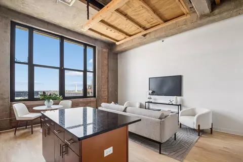 Living - 320 E 21st St #807, Chicago, IL 60616 photo 3 of 4