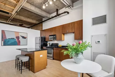 Kitchen - 320 E 21st St #807, Chicago, IL 60616 photo 1 of 3