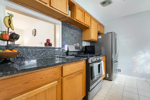 Kitchen - 4605 Warsaw Ave, Lyons, IL 60534 photo 1 of 4