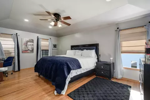 Bedroom - 5282 Galloway Dr, Hoffman Estates, IL 60192 photo 1 of 4