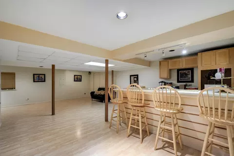 Other - 5282 Galloway Dr, Hoffman Estates, IL 60192 photo 6 of 8