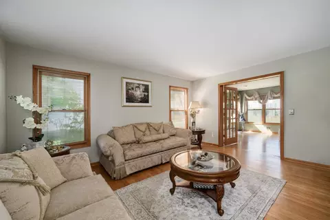 Other - 5282 Galloway Dr, Hoffman Estates, IL 60192 photo 1 of 8