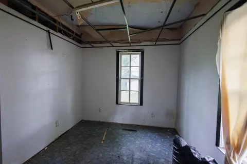 Bedroom - 1065 S 4th Ave, Kankakee, IL 60901 photo 1 of 6