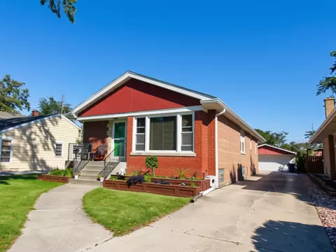 9341 Menard Ave, Oak Lawn, IL 60453
