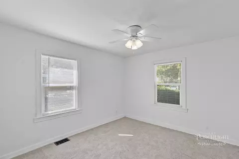 Bedroom - 344 N Hammes Ave, Kankakee, IL 60901 photo 3 of 6