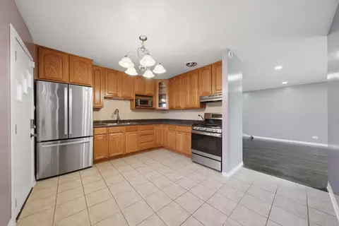 Kitchen - 16601 Honore Ave, Markham, IL 60428 photo 1 of 3