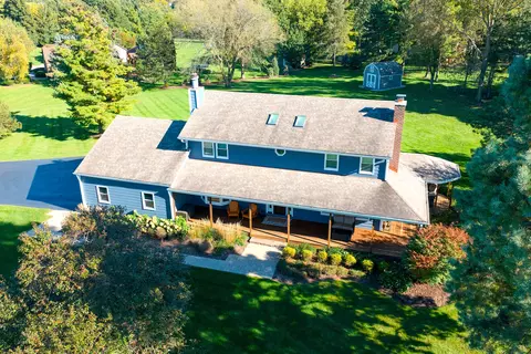 25371 W Marilyn Meadow Ct, Wauconda, IL 60084