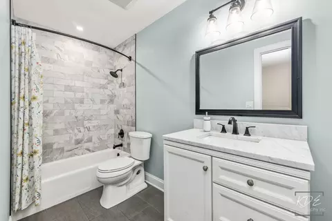 Bath - 13607 S Lake Dr, Plainfield, IL 60544 photo 1 of 4