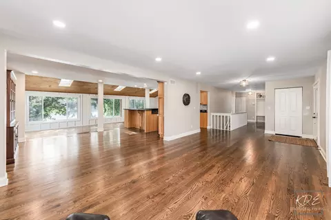 Living - 13607 S Lake Dr, Plainfield, IL 60544 photo 2 of 9