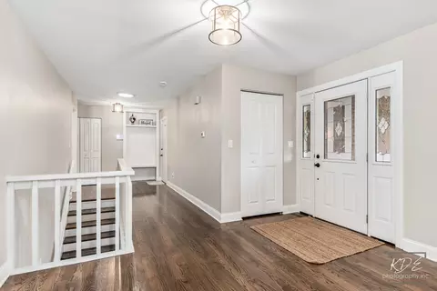 Entry Way - 13607 S Lake Dr, Plainfield, IL 60544 photo 1 of 3