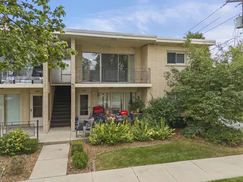 4653 W 95th St #0, Oak Lawn, IL 60453