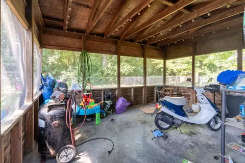 Exterior - 1023 Roberta Dr, Murphysboro, IL 62966 photo 4 of 7