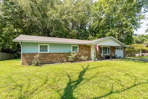 Exterior - 1023 Roberta Dr, Murphysboro, IL 62966 photo 7 of 7