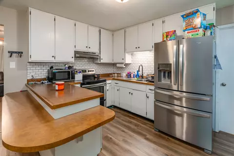 Kitchen - 1023 Roberta Dr, Murphysboro, IL 62966 photo 2 of 3